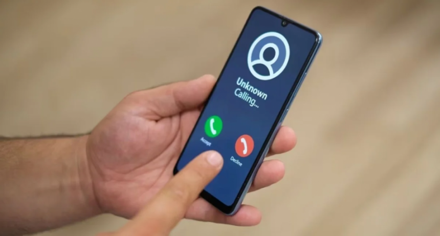 Advierten que rechazar llamadas de números desconocidos puede provocar más intentos de contacto