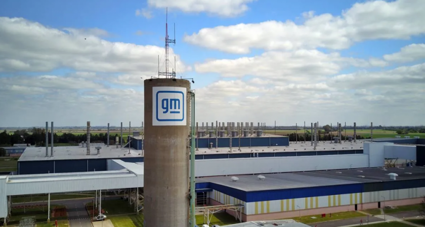 General Motors mantendrá parates mensuales en Santa Fe durante 2026 y pagará el 75% del salario