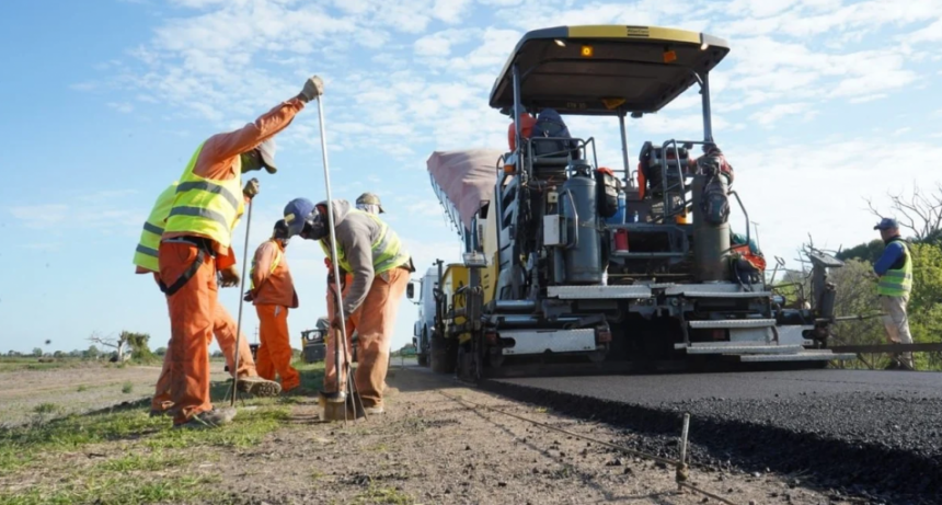 Con más de 50 % de avance, continúa con la repavimentación de las rutas 23 y 39