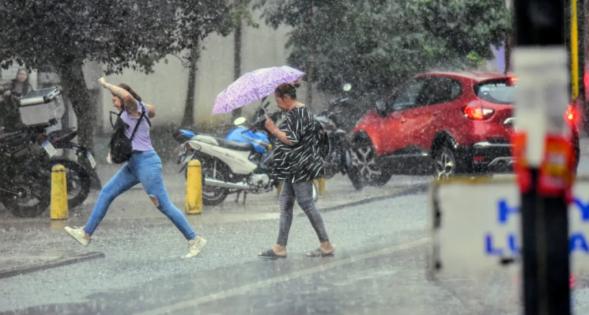 Cuánto llovió en Santa Fe y en distintas localidades de la provincia: así continuará el tiempo