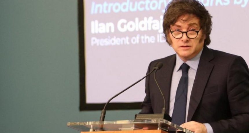 Milei y el arte de toquetear