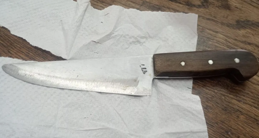 Un ni&ntilde;o de 11 a&ntilde;os llev&oacute; un cuchillo a una escuela de Santo Tom&eacute; y debi&oacute; actuar la polic&iacute;a