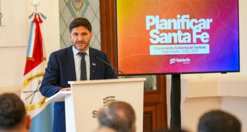 Maximiliano Pullaro present&oacute; el mayor plan de ordenamiento territorial de la historia de Santa Fe para 44 localidades del norte provincial