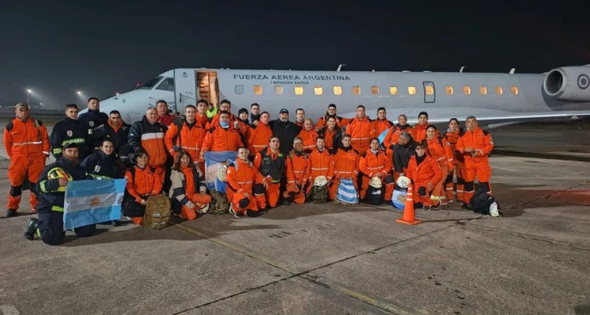 Un nuevo contingente de brigadistas argentinos viaja a Venezuela por los sismos