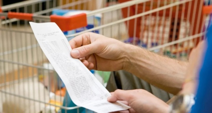 La canasta b&aacute;sica aument&oacute; en junio: una familia necesit&oacute; m&aacute;s de $1,53 millones para no ser pobre
