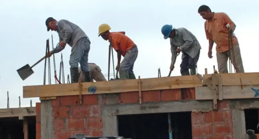 Volvió a caer el empleo privado registrado en Santa Fe