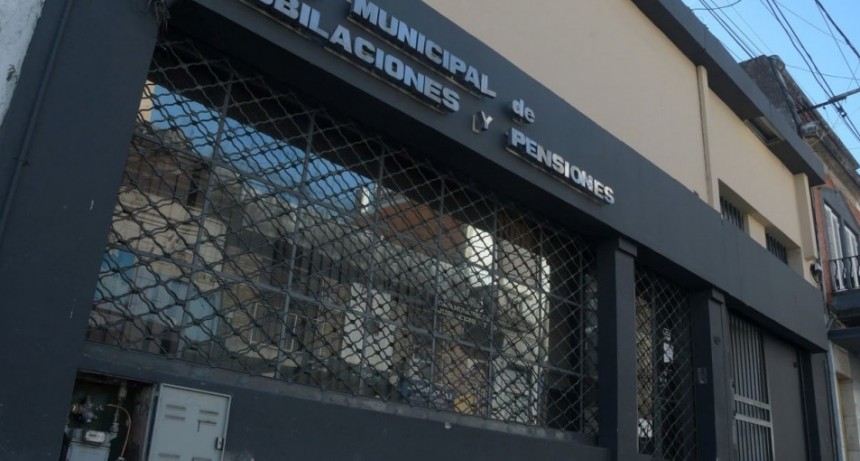 Suben los aportes mensuales y otras salidas al déficit: los cambios en la Caja Municipal de Jubilaciones