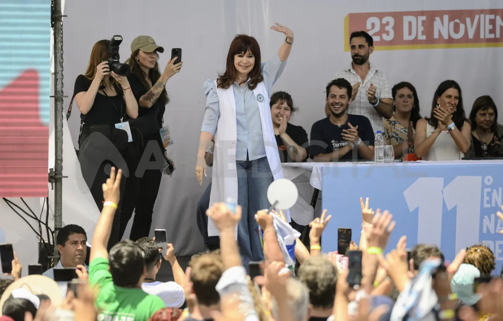 Reforma constitucional: Cristina Kirchner blanqueó su preferencia en Santa Fe y el PJ busca armar el rompecabezas electoral