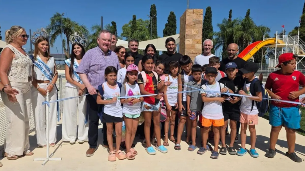 Con la presencia del gobernador Maximiliano Pullaro se inauguró la puesta en valor del Parque Municipal de San Guillermo