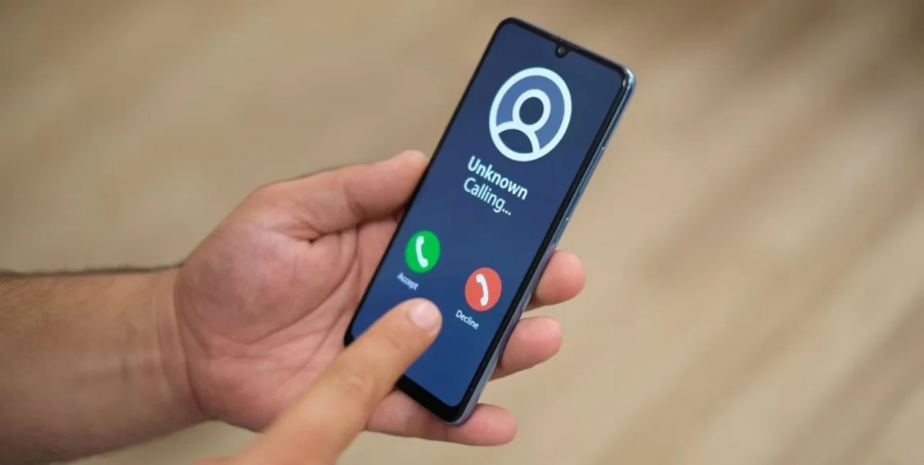 Advierten que rechazar llamadas de números desconocidos puede provocar más intentos de contacto