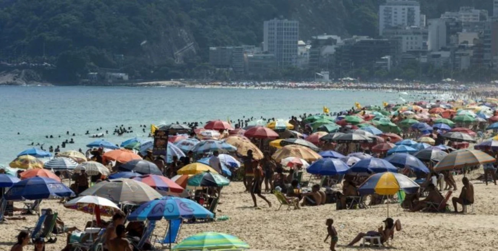 Contaminación en Brasil: 7 de cada 10 playas no estarían aptas para bañarse este verano