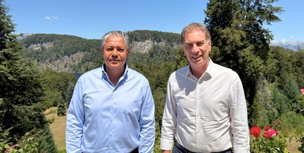 Santilli suma postales provinciales cosechando apoyos para la reforma laboral