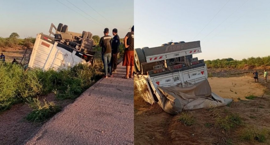 Accidente vial en Ruta 21: un camión volcó cerca de Tacañitas y hubo importantes daños