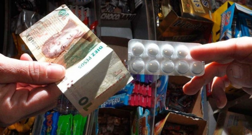 En primera persona: cómo se consiguen medicamentos en el mercado negro de Santa Fe