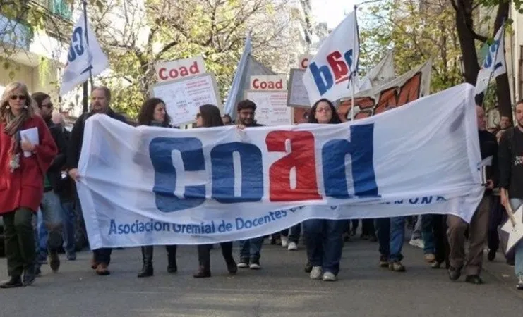 Docentes de la UNR pararán 24 horas contra la reforma laboral