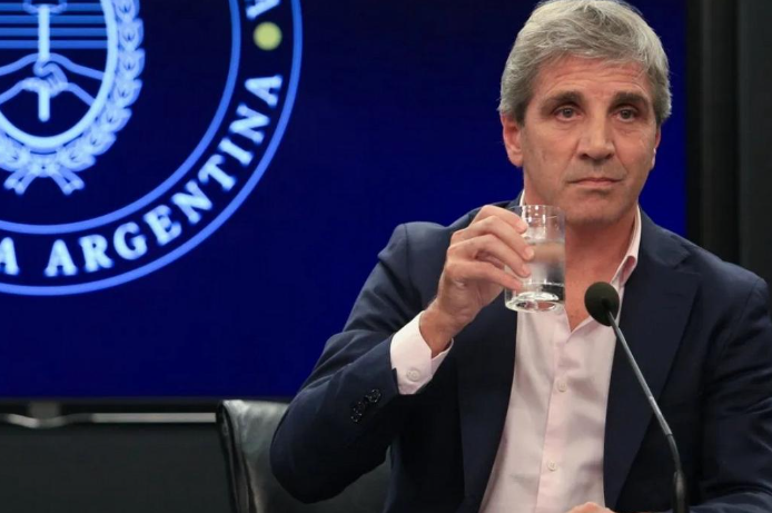 Inflación: doble tiro en el pie de Caputo