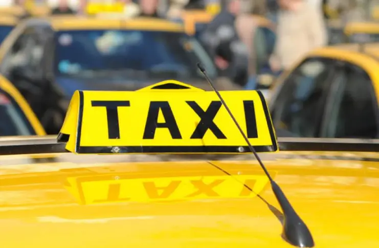 Taxistas pidieron postergar el aumento del 30% y alertaron por la caída de viajes