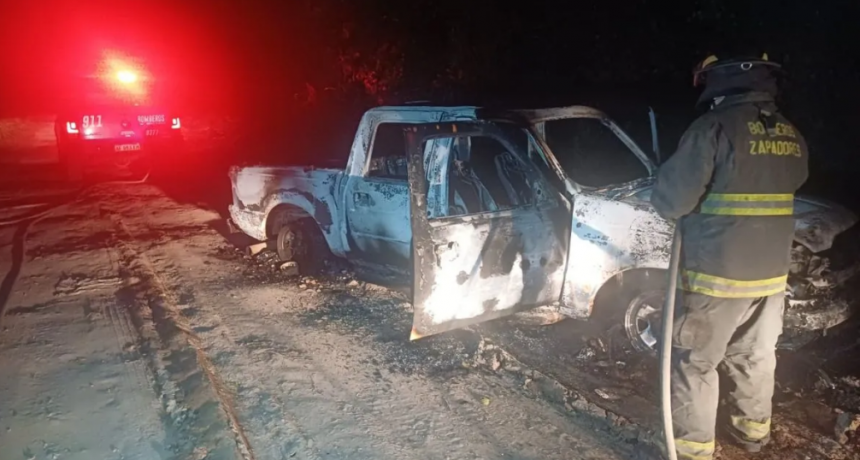 Volvieron los quemacoches: madrugada con incendios de autos en Santa Fe y Monte Vera