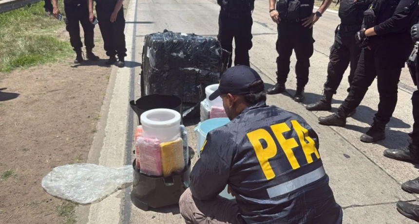 Cocaína en secarropas: cinco personas fueron imputadas por vender drogas en Esperanza y San Carlos