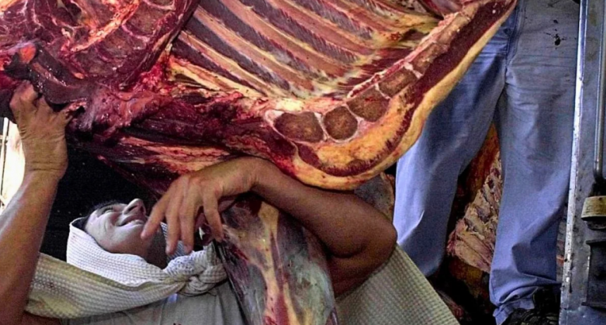 Con menos oferta, la hacienda acelera subas y complica a los matarifes