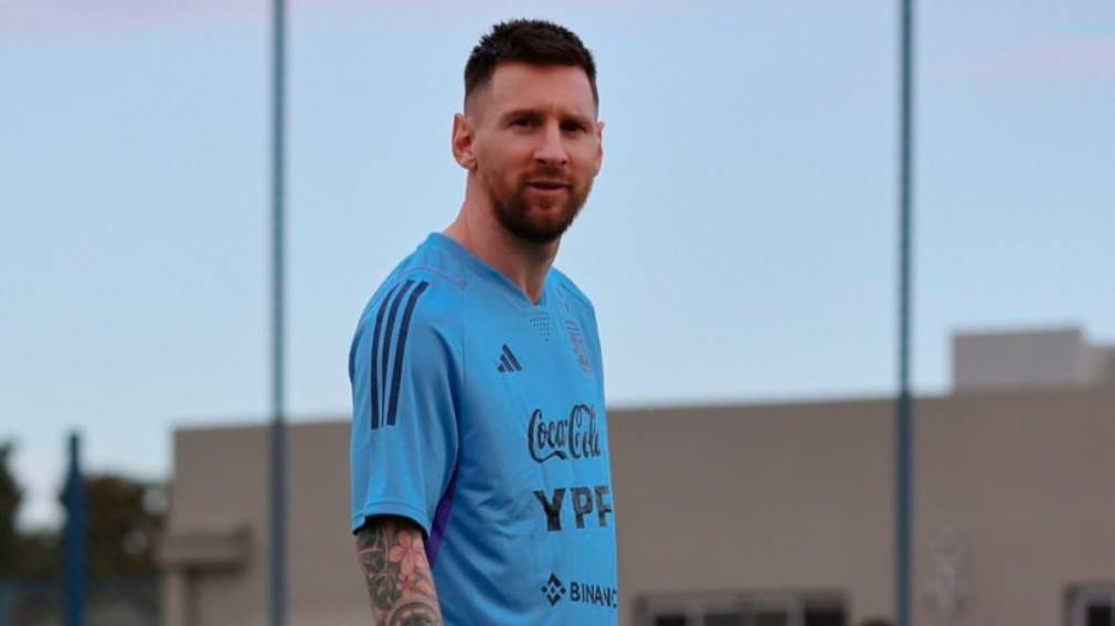 La prensa española afirma que Messi negociará con el Barcelona