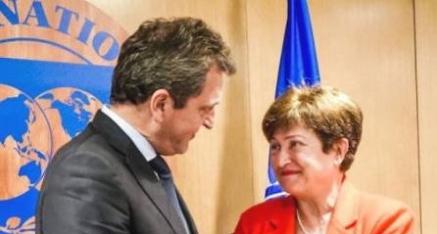 El FMI acordó con la Argentina para desembolsar 5.200 millones de dólares