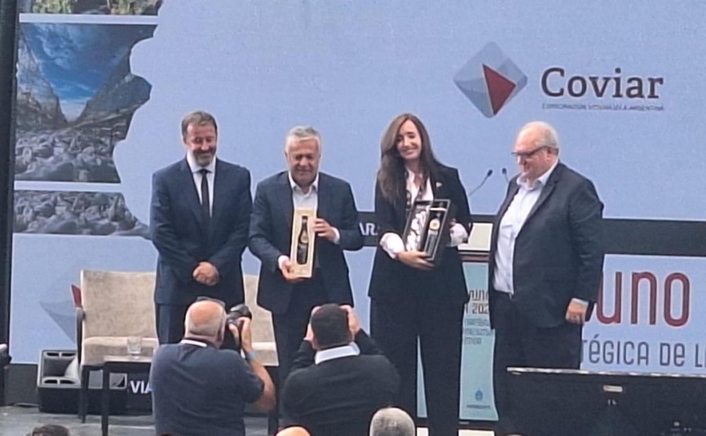 Victoria Villarruel estuvo en el Desayuno COVIAR de la Fiesta de la Vendimia