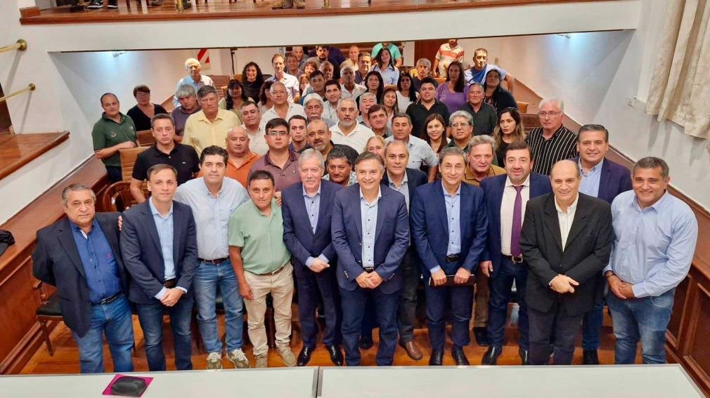 El gobernador El&iacute;as Su&aacute;rez se reuni&oacute; con encargados de Agencias de Desarrollo Territorial de la Provincia