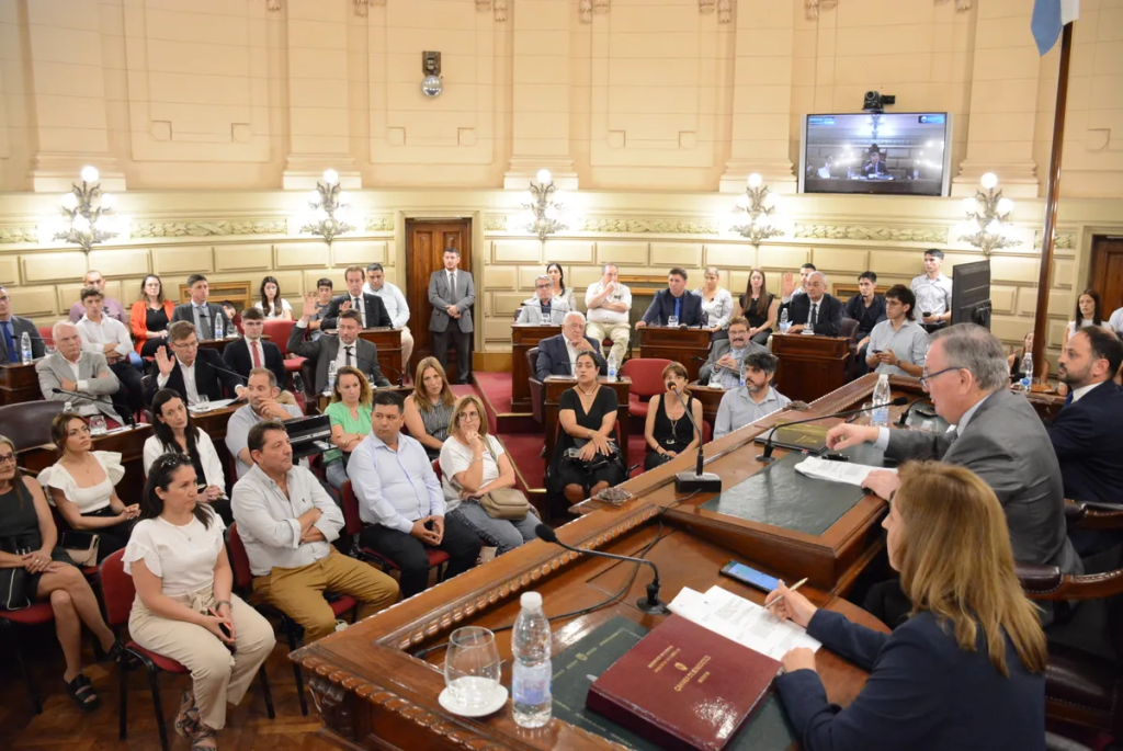 La Legislatura avanzar&aacute; con la sanci&oacute;n a un fiscal, la ley de municipios, cuidacoches y la ley antimafias