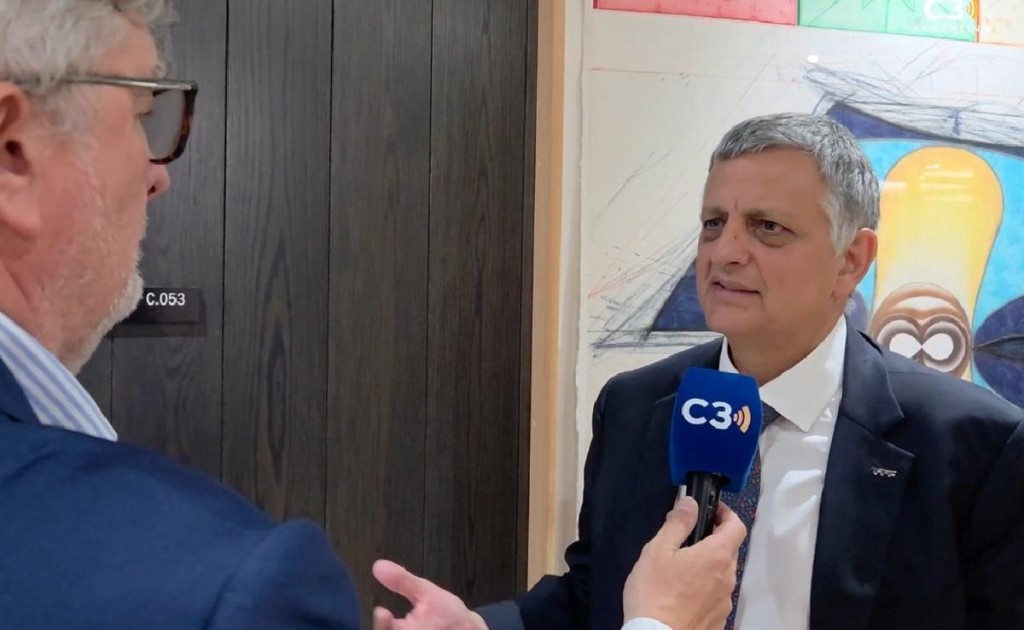 El presidente de YPF dijo que habr&aacute; aumentos paulatinos si el petr&oacute;leo est&aacute; alto