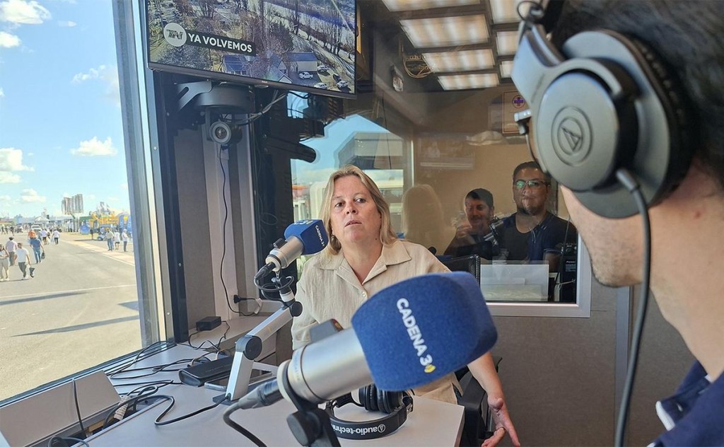 "Me saqu&eacute; el guardapolvo y me sub&iacute; al tractor": c&oacute;mo es ser una 'mujer rural'