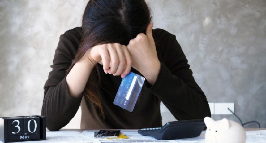 La mora en cr&eacute;ditos a familias alcanz&oacute; su nivel m&aacute;s alto desde la crisis de 2001