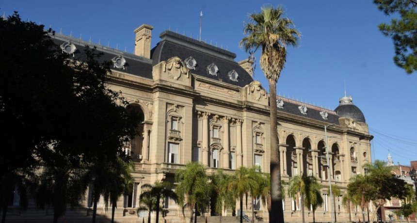 M&aacute;s transferencias autom&aacute;ticas del gobierno central a Santa Fe 