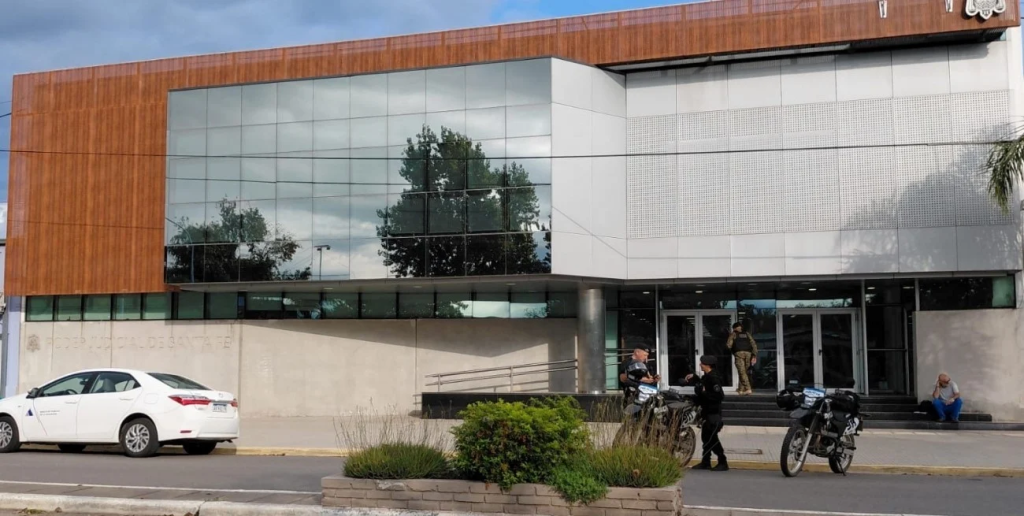 Crimen en la escuela de San Crist&oacute;bal: reservas judiciales sobre qu&eacute; pasar&aacute; con el agresor y d&oacute;nde estar&aacute; alojado