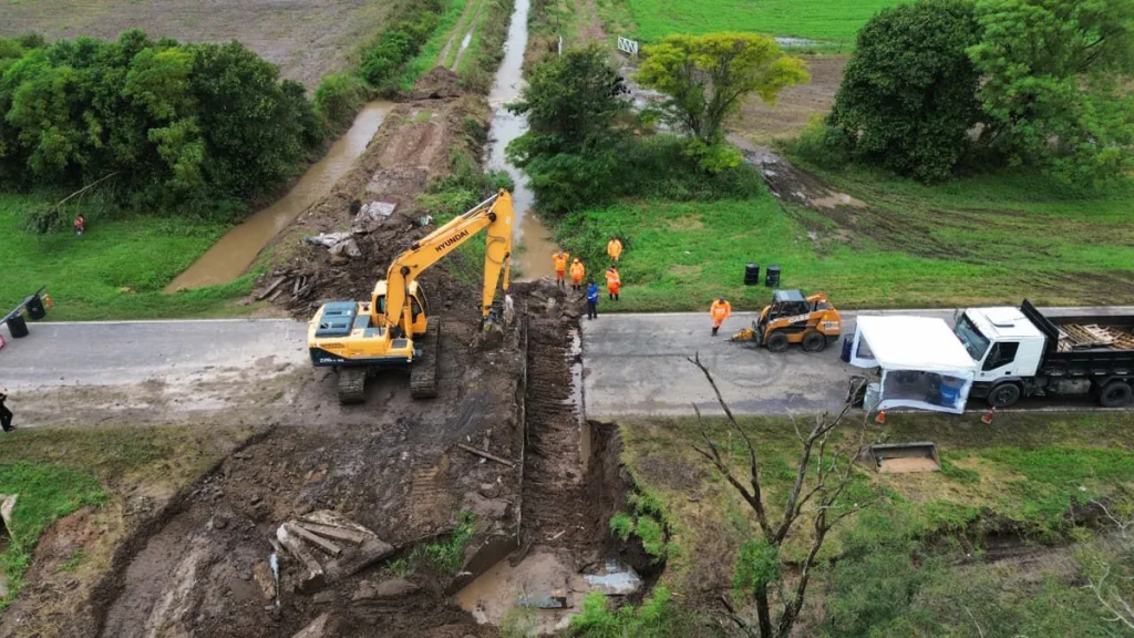 Ante la pasividad de Naci&oacute;n, la Provincia realiz&oacute; el arreglo provisorio de la Ruta Nacional 34 y se rehabilit&oacute; el tr&aacute;nsito