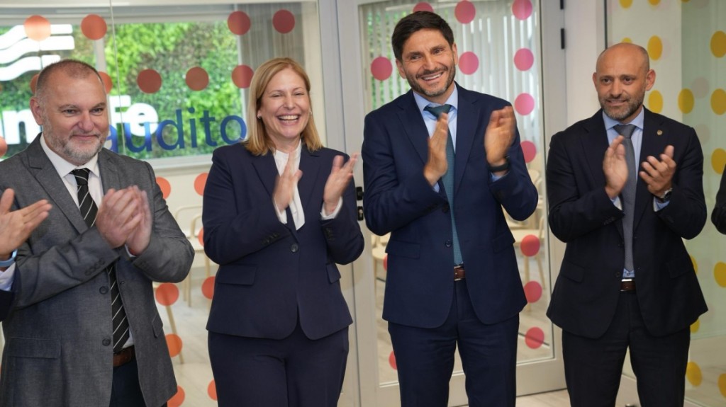 Pullaro inaugur&oacute; una embajada comercial y productiva de Santa Fe en CABA para impulsar negocios y v&iacute;nculos institucionales