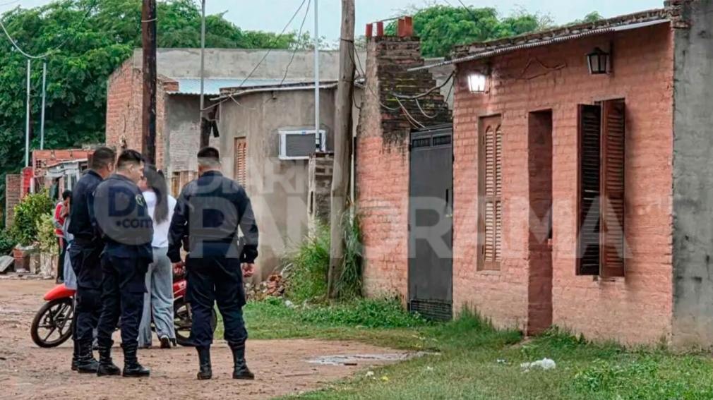 Violento asalto en Quimil&iacute;: encapuchados irrumpieron en una casa, golpearon a un hombre y huyeron con d&oacute;lares y pesos