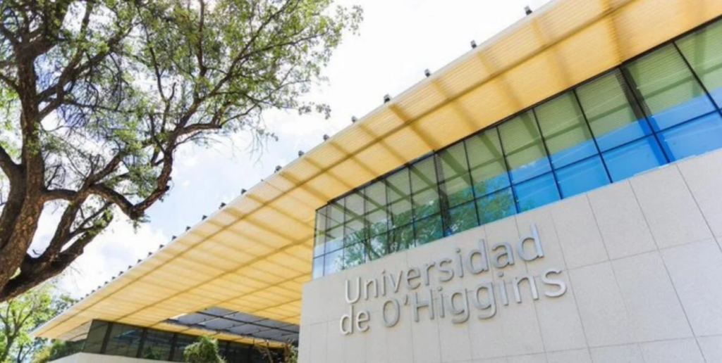 Chile: suspendieron las clases por una ola de amenazas de tiroteos en escuelas y universidades