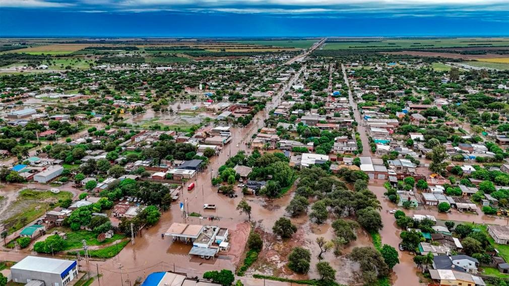 Los Jur&iacute;es bajo el agua: ya hay 25 familias evacuadas por el temporal