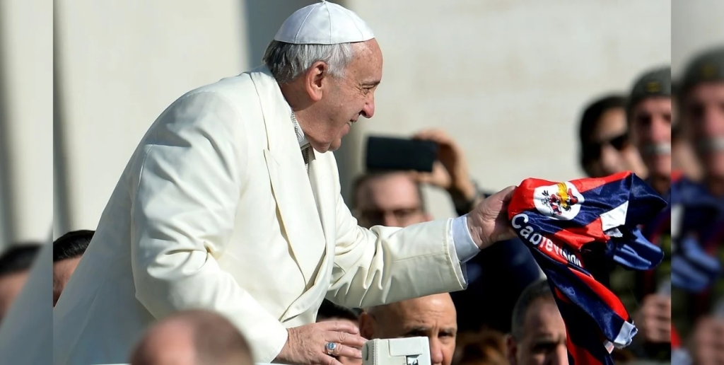 &ldquo;Por siempre&rdquo;: el homenaje de San Lorenzo al papa Francisco en el primer aniversario de su muerte