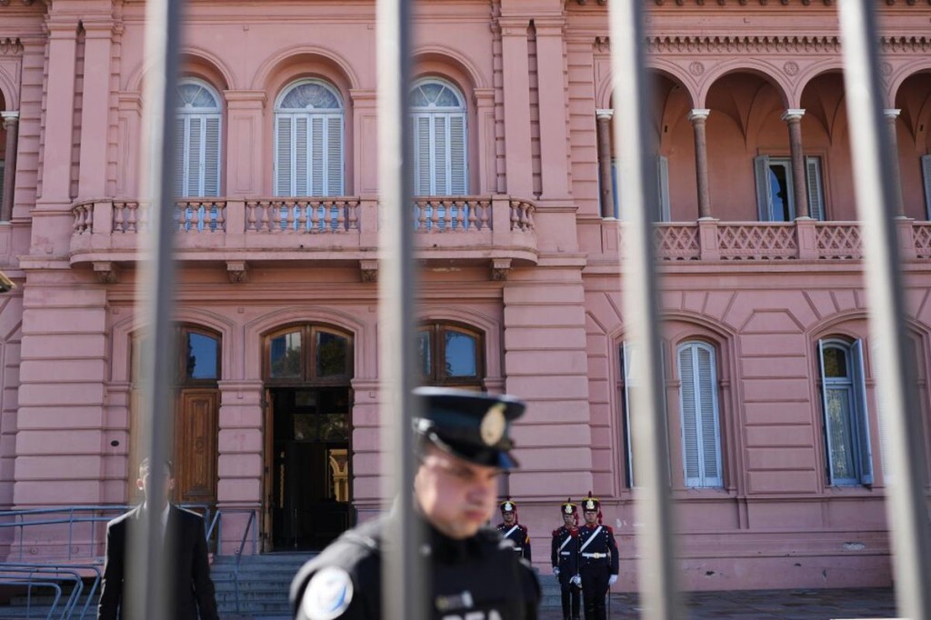 Qu&eacute; hay detr&aacute;s de la prohibici&oacute;n a los periodistas de ingresar a la Casa Rosada