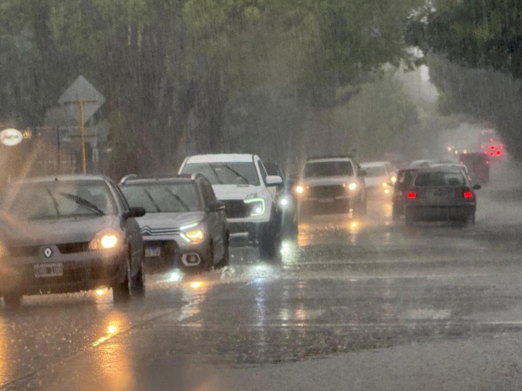 Tormentas severas en C&oacute;rdoba: granizo, r&aacute;fagas y un marcado descenso t&eacute;rmico