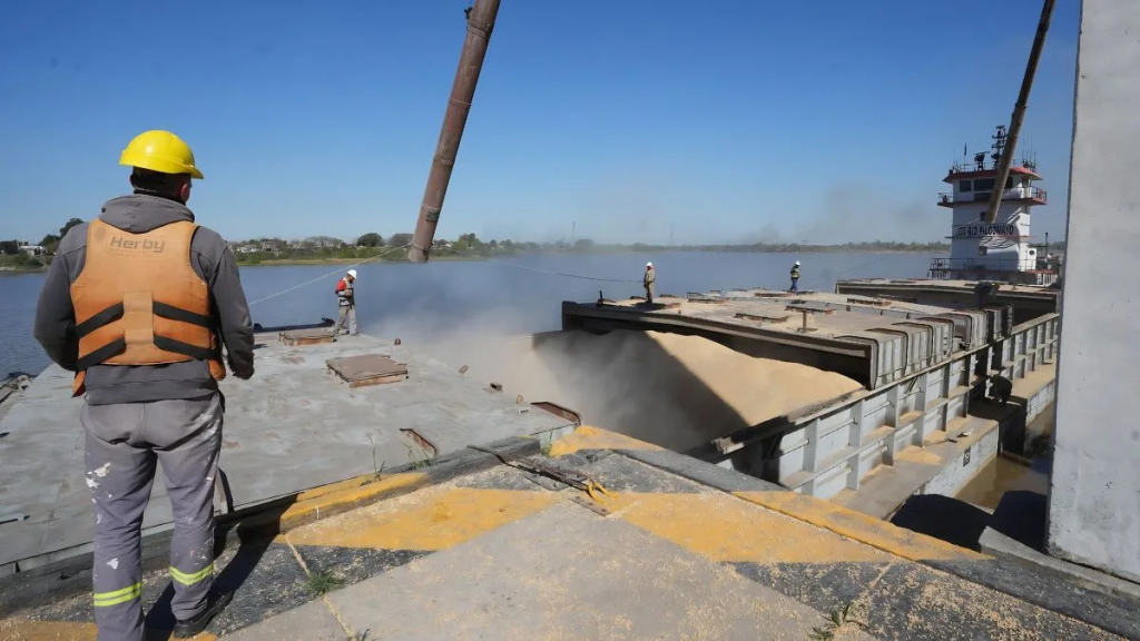 Puerto de Santa Fe suma otro embarque y ya acumula m&aacute;s de 46 mil toneladas en 2026