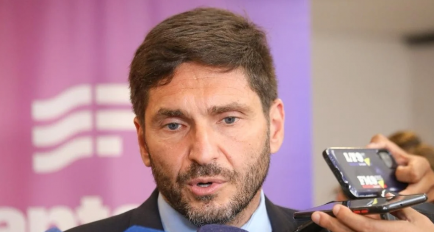 Pullaro confirmó que se le descontará el día a todos los estatales que hicieron paro: “Se cruzó un límite”