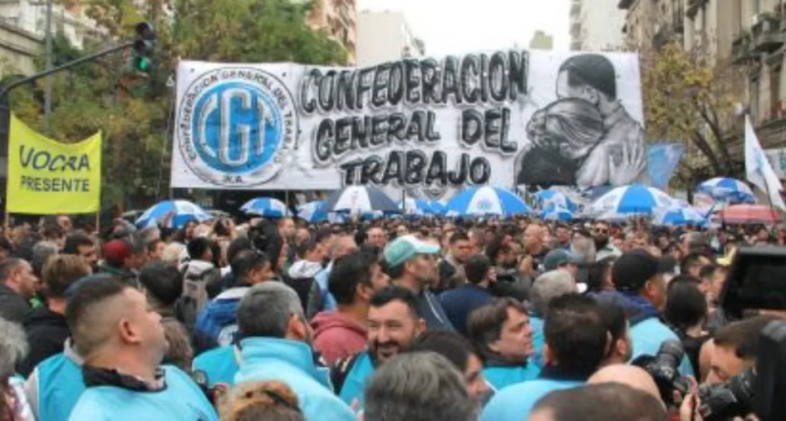 La CGT presentó un amparo contra el decreto del Gobierno Nacional que limita las huelgas