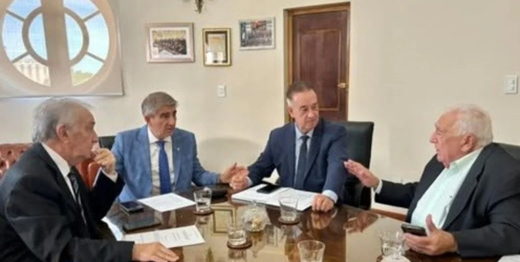 Reuni&oacute;n clave del Gobierno provincial para asistir a zonas afectadas por inundaciones