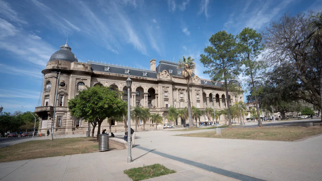 Plan de desendeudamiento en Santa Fe: "Empieza a regir con el salario de mayo", dijo Olivares