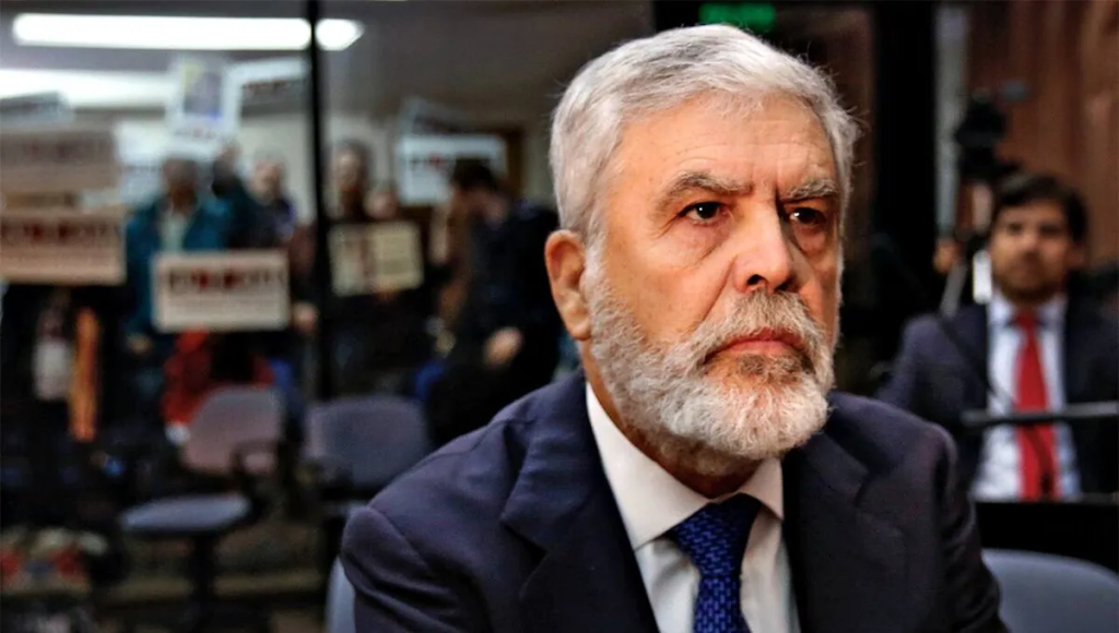 Le concedieron la prisi&oacute;n domiciliaria a Julio De Vido por el caso de la tragedia de Once