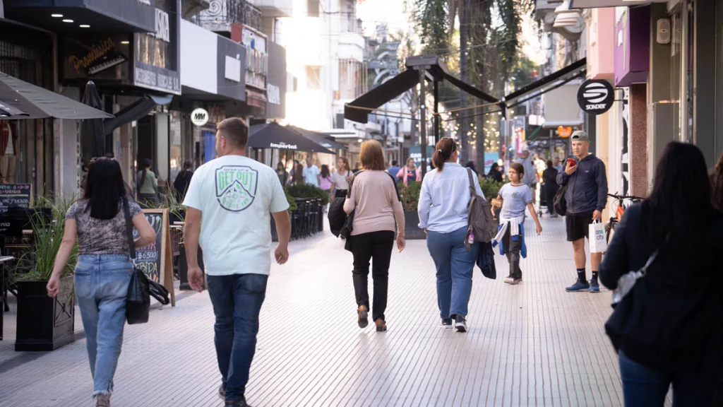 Santa Fe comercial: qu&eacute; calles concentran m&aacute;s locales vac&iacute;os y cu&aacute;l sorprende con ocupaci&oacute;n total