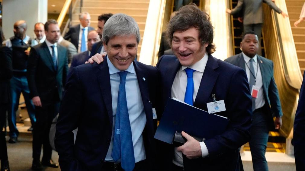 El Gobierno ajusta su estrategia en tarifas, naftas y alimentos para sostener la baja de la inflaci&oacute;n